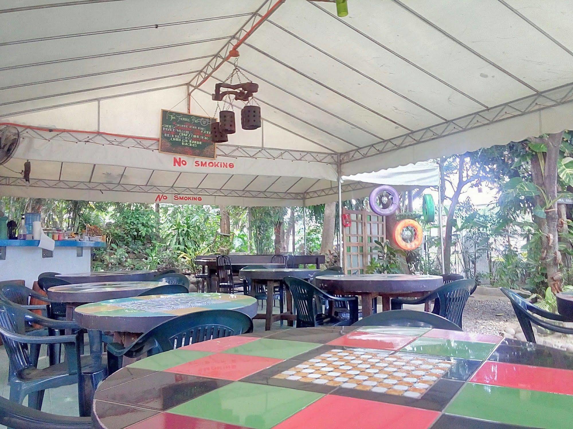 Casa Munda Bed & Breakfast Davao Exterior photo