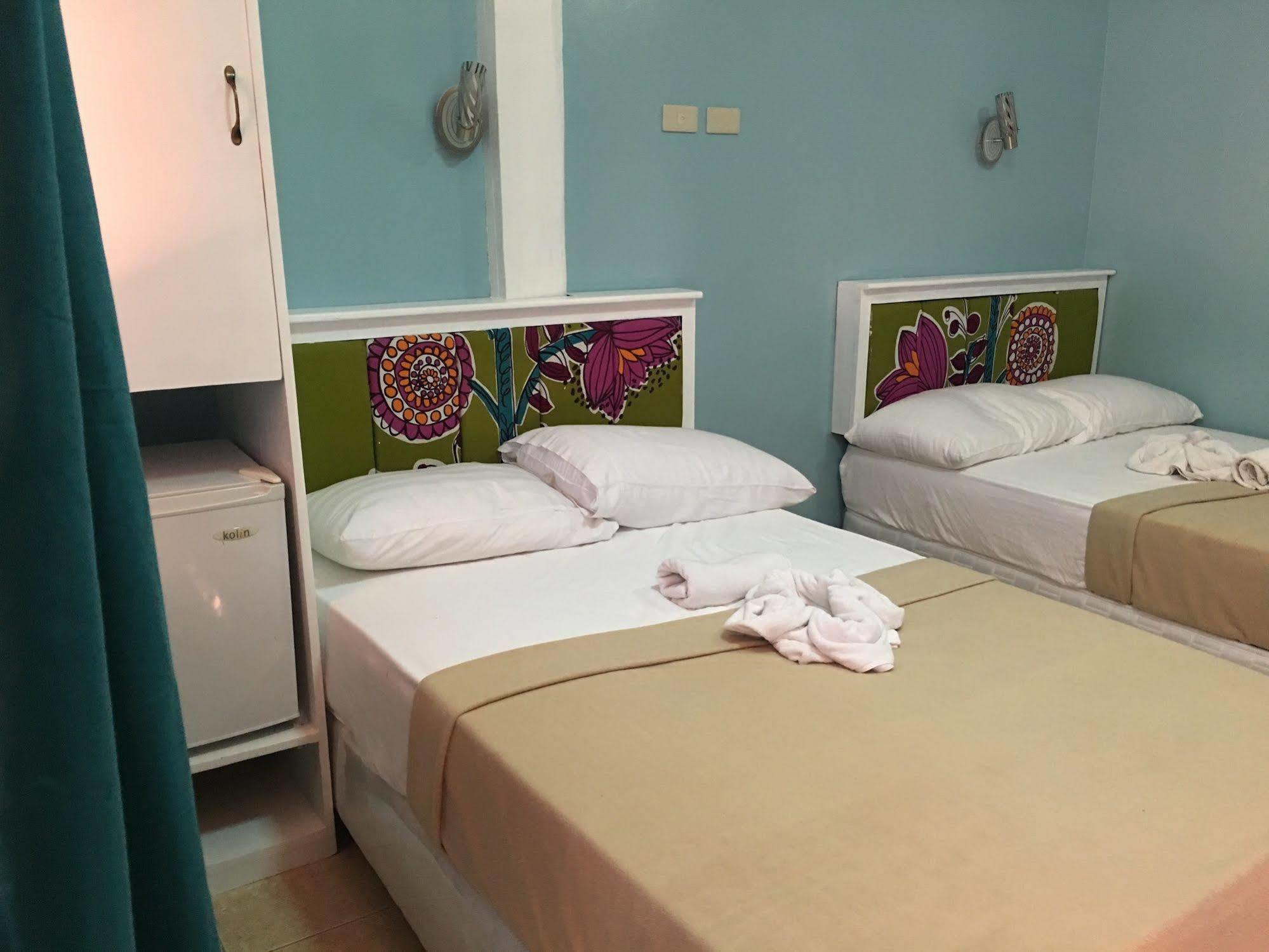 Casa Munda Bed & Breakfast Davao Exterior photo